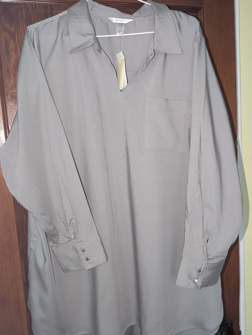 NWT CJ Banks Flowy Long Tunic Top In Warm Grey, Size 2X